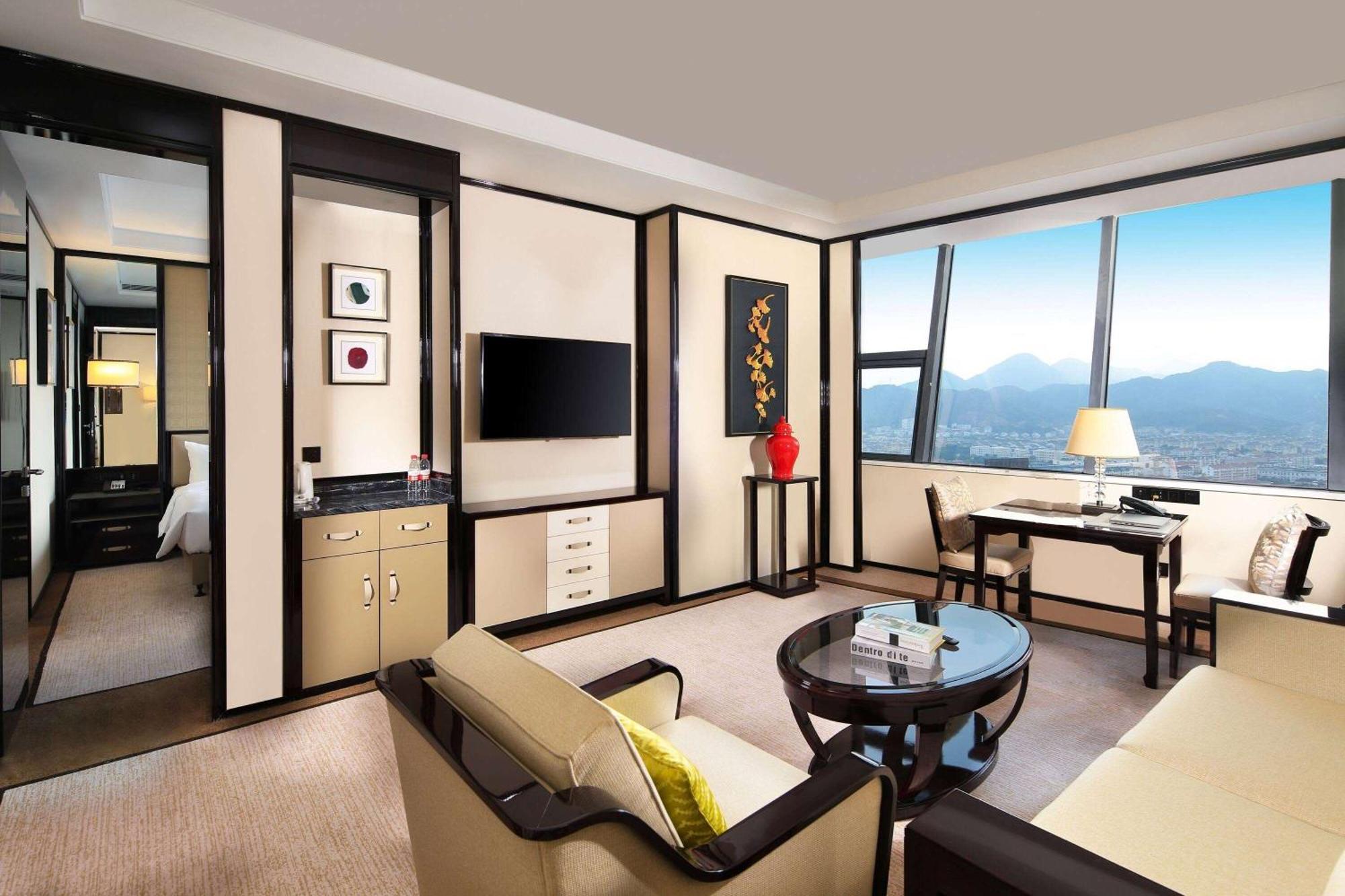 Howard Johnson Plaza Ningbo Eksteriør bilde